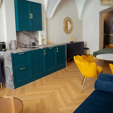 Luxury On The Main Square- Lusso, Fresco, Pure *