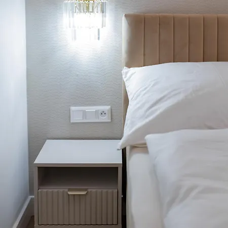 Luxury On The Main Square- Lusso, Fresco, Pure * Banská Bystrica