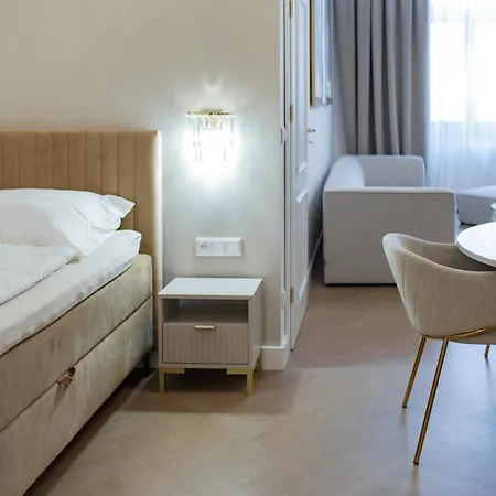 Luxury On The Main Square- Lusso, Fresco, Pure Daire *