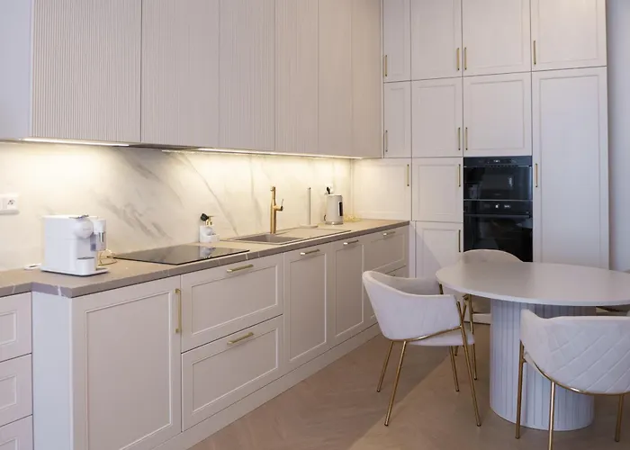 Apartment Luxury On The Main Square- Lusso, Fresco, Pure *