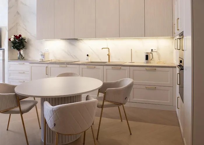 Luxury On The Main Square- Lusso, Fresco, Pure * Banska Bystrica