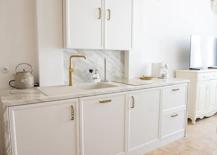 Luxury On The Main Square- Lusso, Fresco, Pure *