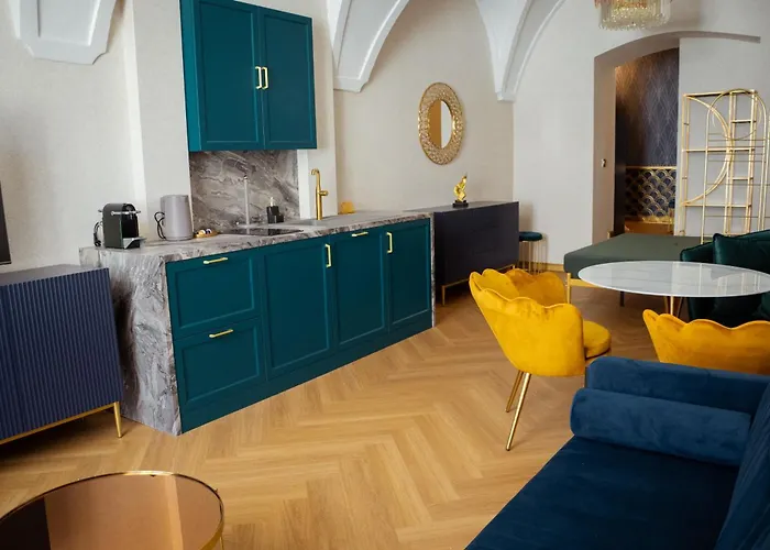 Luxury On The Main Square- Lusso, Fresco, Pure *