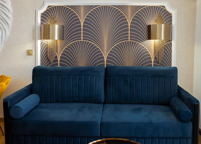 Luxury On The Main Square- Lusso, Fresco, Pure Apartment *