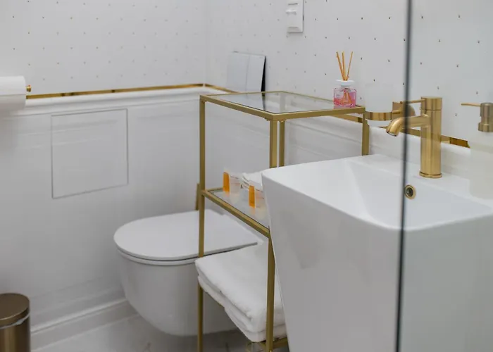 Luxury On The Main Square- Lusso, Fresco, Pure Banska Bystrica